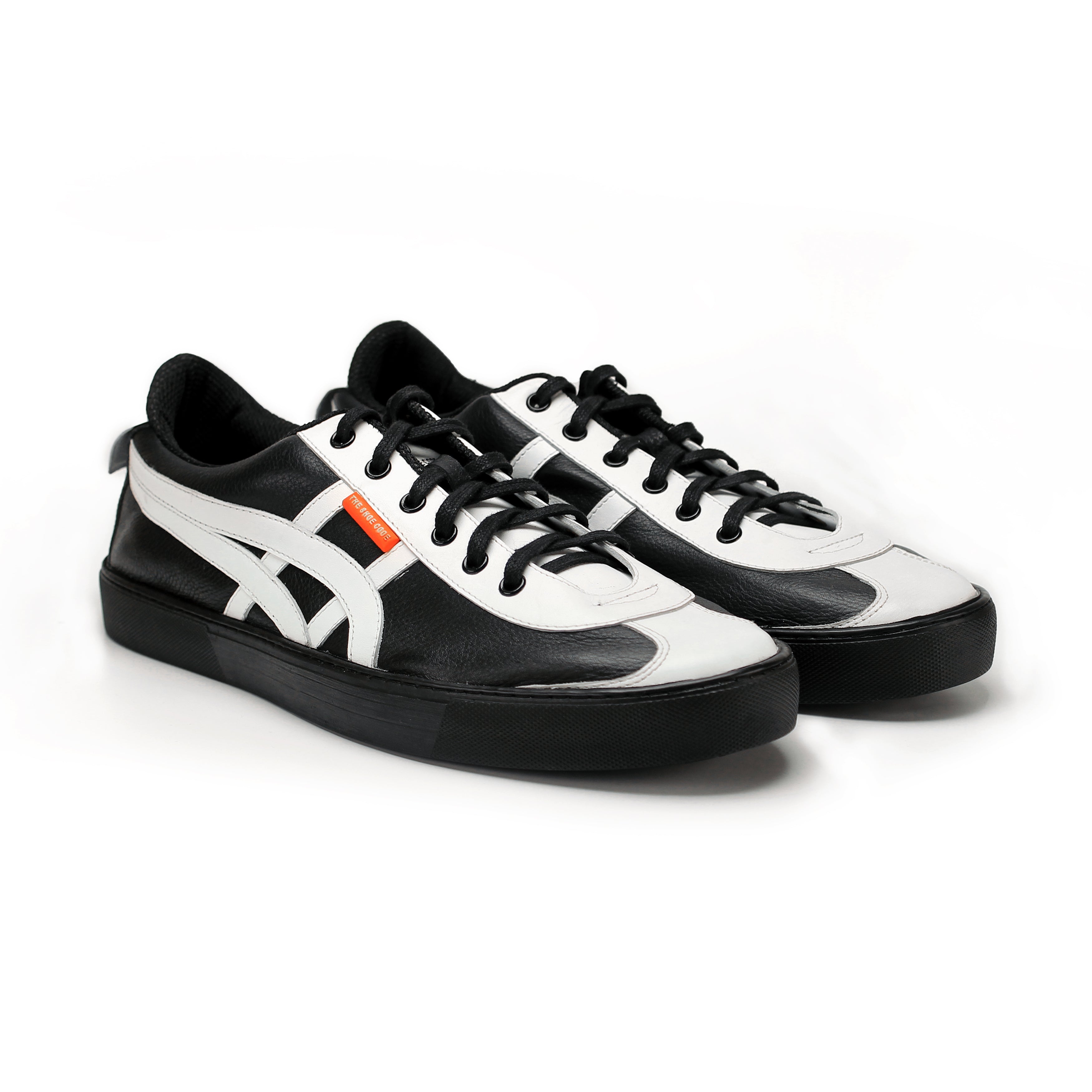 Black & White Onitsuka Sneaker